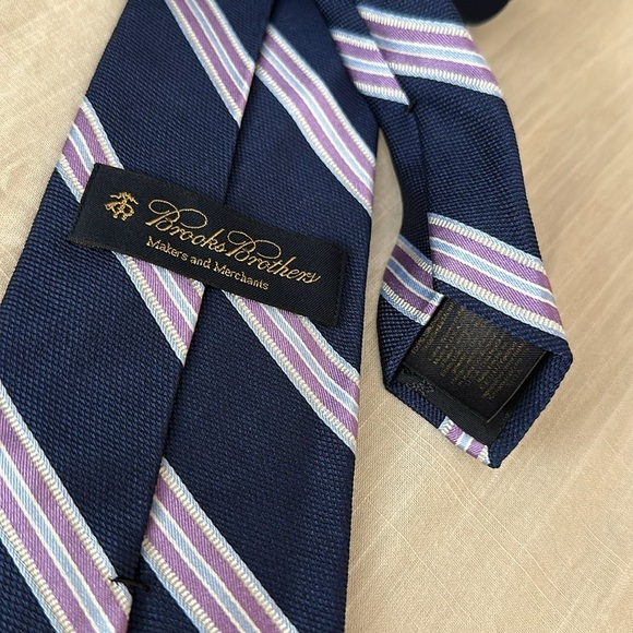 Brooks Brothers Silk Neck Tie Diagonal Stripes Navy Purple Silver - Picture 4 of 4